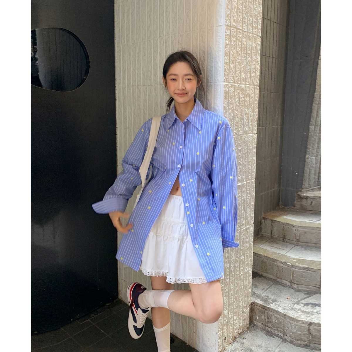 清潔感のある着こなしに！おすすめのブルーのストライプシャツ5選