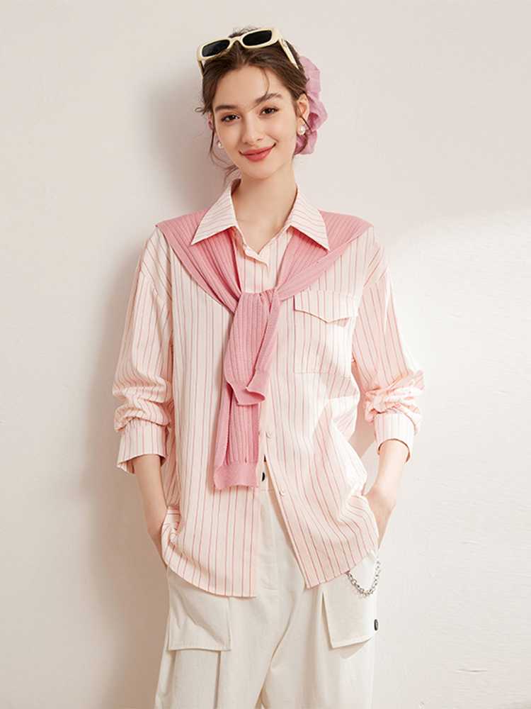 重ね着で差をつける！ストライプシャツ×ニットで叶える垢抜けコーデおすすめ5選