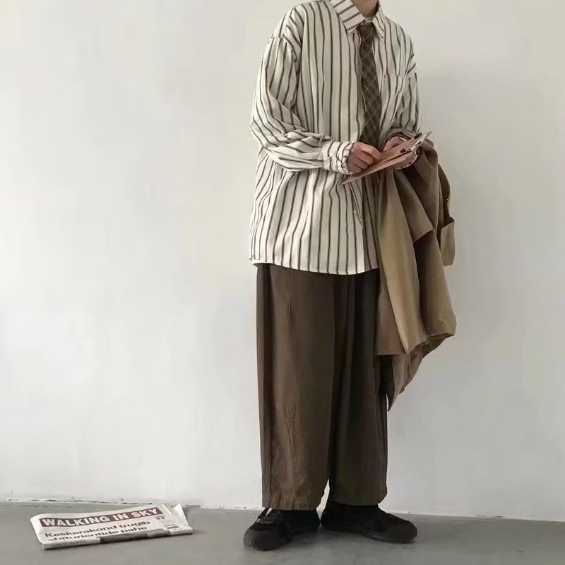 ストライプシャツ ゆったりシルエット縦線シャツ