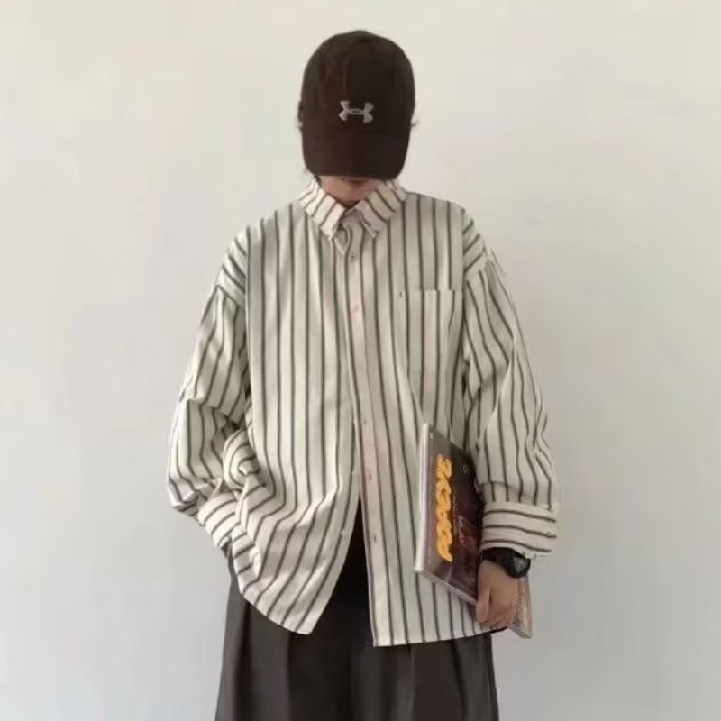 ストライプシャツ ゆったりシルエット縦線シャツ