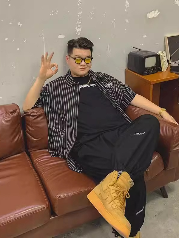 ストライプシャツ ワイドポケット縦縞半袖シャツ