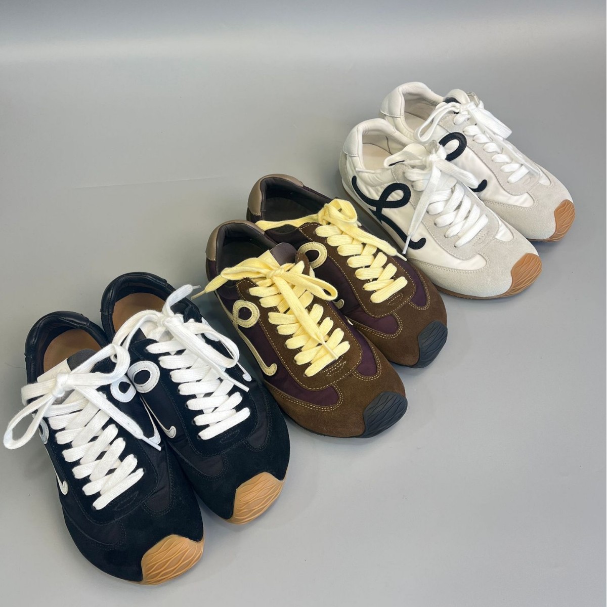 スエード靴 天然素材切替デザインレースアップスニーカー