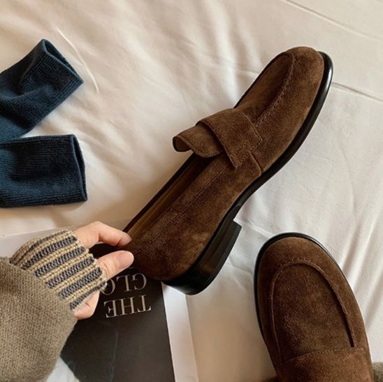 スエード靴 上品な本革仕上げローファー風スエード靴