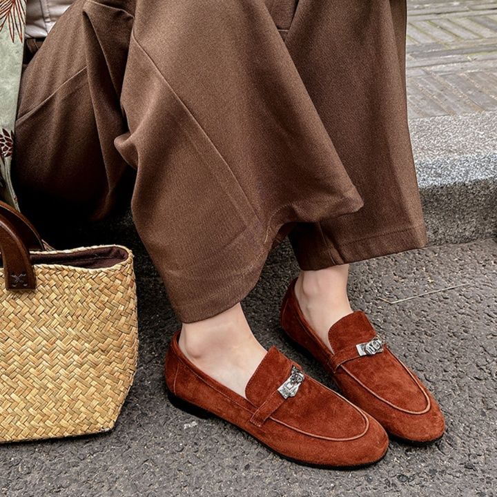 スエード靴 金属装飾付きスエード素材上品ローファー