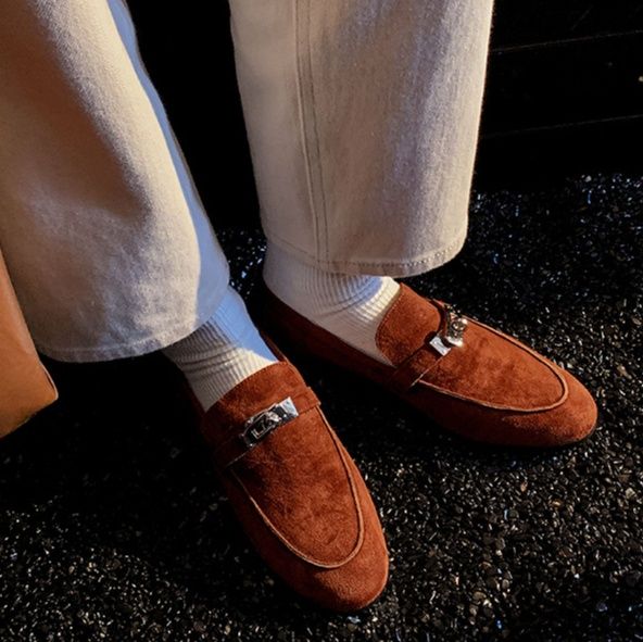 スエード靴 金属装飾付きスエード素材上品ローファー