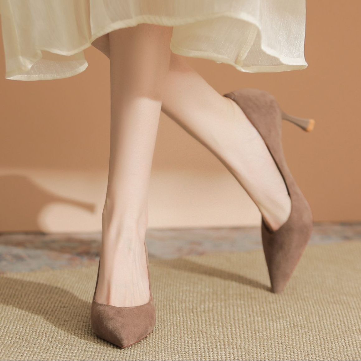 スエード靴 上品な尖りつま先高級起毛素材パンプス