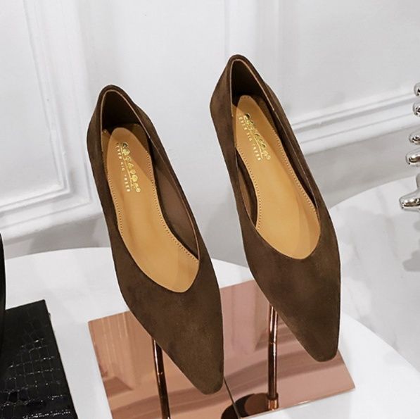 スエード靴 上品な尖がり爪先スエード素材フラットパンプス