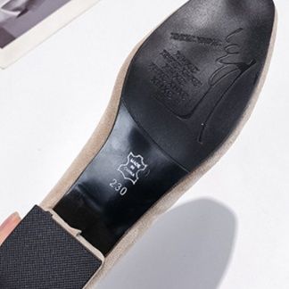 スエード靴 上品な低反発クッション付きスクエアトゥパンプス