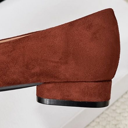 スエード靴 上品な起毛素材スクエアトゥパンプス