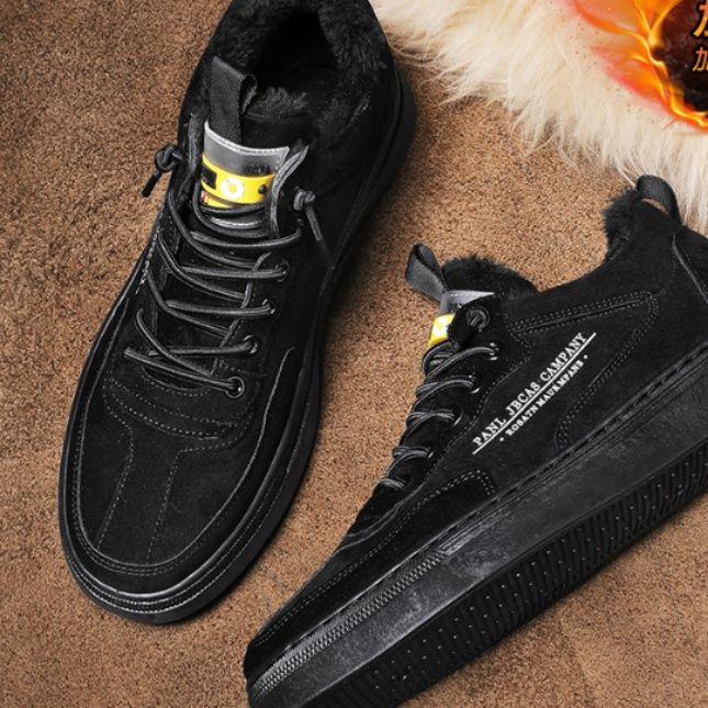 スエード靴 裏ボア仕様の厚底スエード靴スニーカー