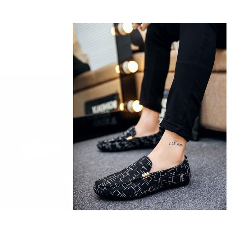 スエード靴 メンズスリッポン幾何学柄ローファー合成革靴