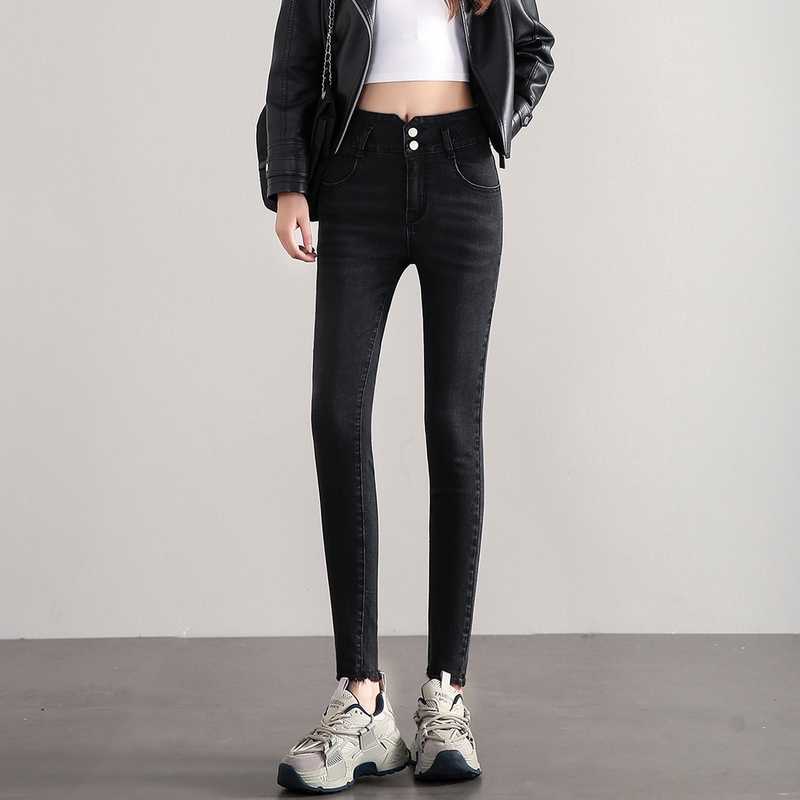 美スタイルに！ハイウエストの黒スキニーパンツおすすめ5選