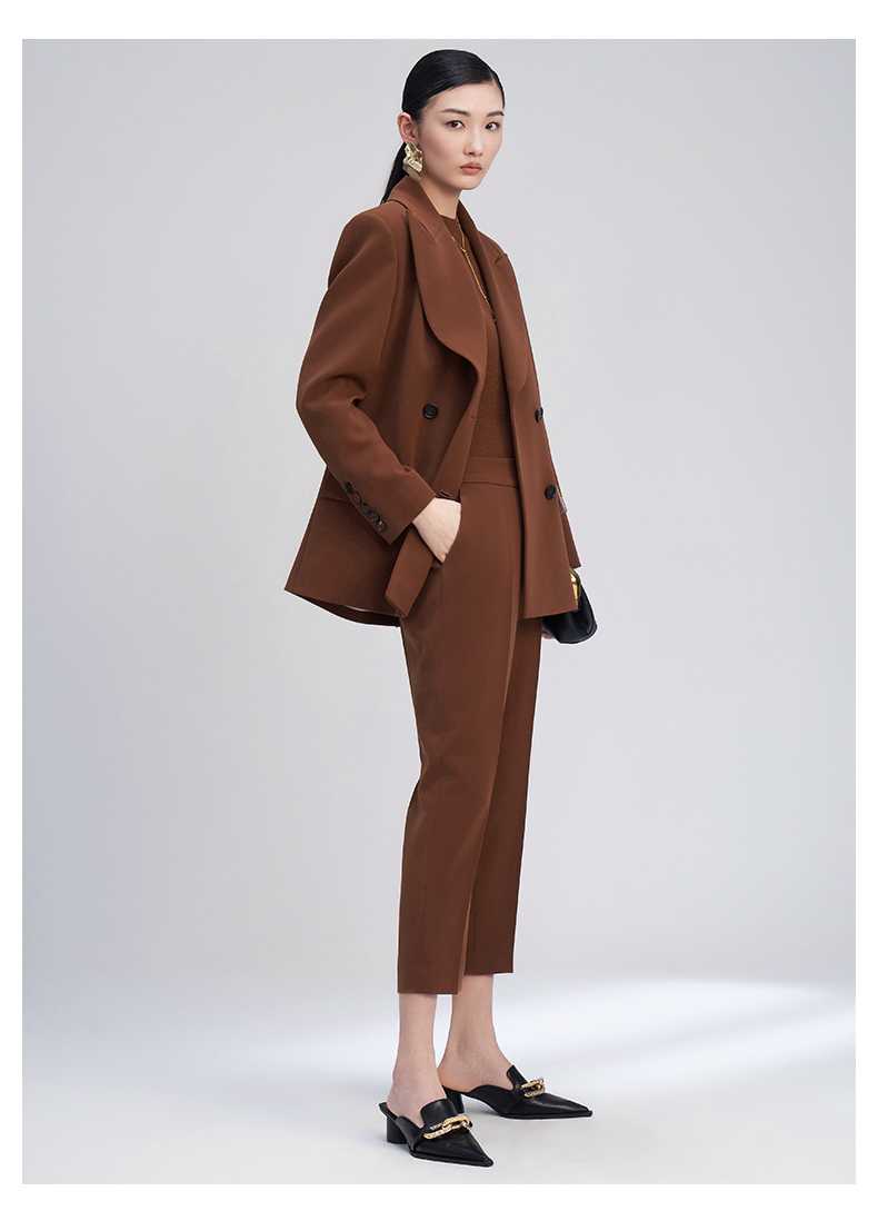 毎日快適におしゃれを楽しむ！ゆったりスキニーで叶えるレディースの美脚スタイル10選