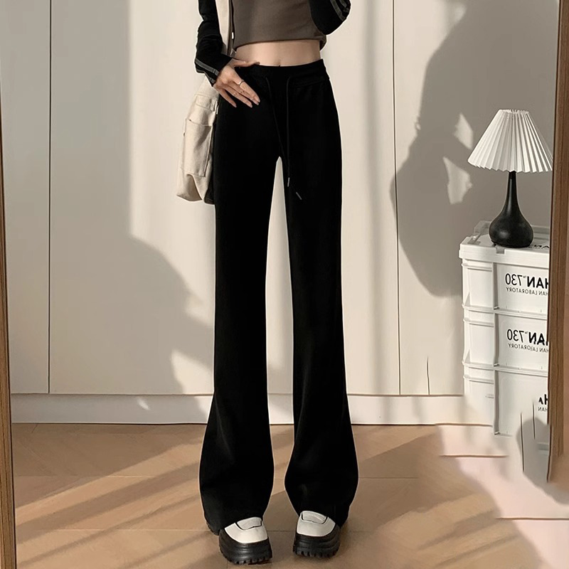 https://fulmo-img-server.com/sukipan/f8906123-a800-4f47-86dd-cb338fbe5473.jpg