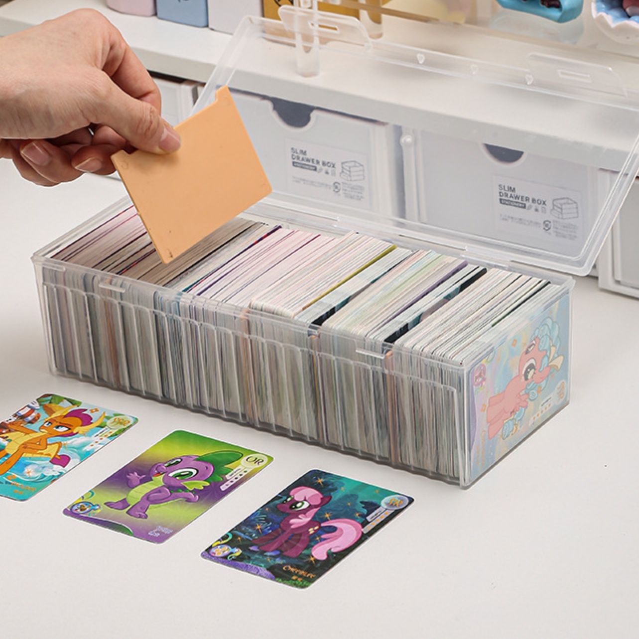 グッズ収納 蓋付き仕切りカード収納ボックス