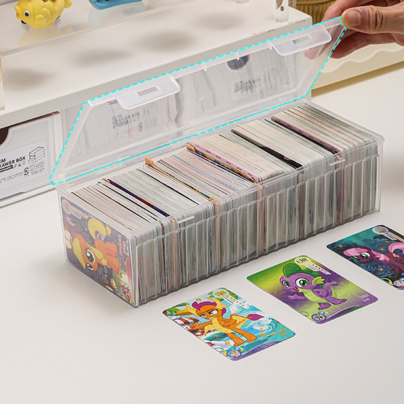 グッズ収納 蓋付き仕切りカード収納ボックス
