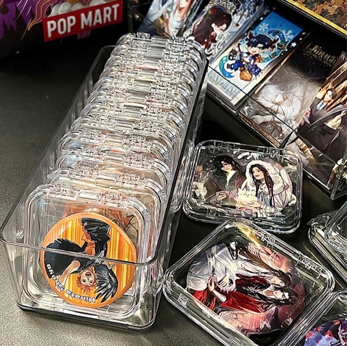 グッズ収納 透明縦置き缶バッジコレクションケース