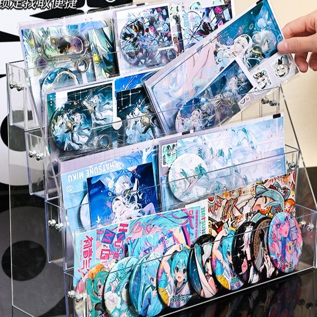 グッズ収納 透明多段式缶徽章収納飾り棚