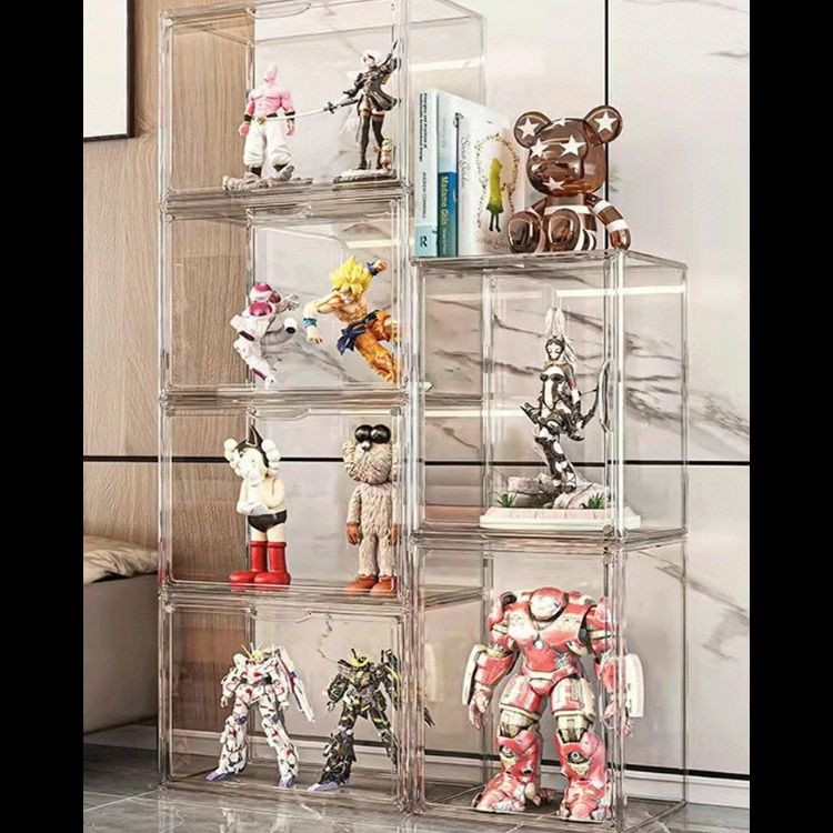 グッズ収納 磁石扉付き透明アクリル段違い飾り棚