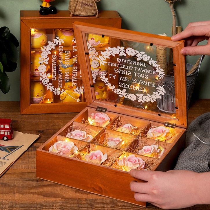 グッズ収納 仕切り付き木製ガラス扉ディスプレイ収納ケース