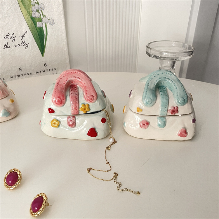 https://fulmo-img-server.com/sukkiristore/303e269b-d849-44f0-a58a-7436d3e887ea.jpg