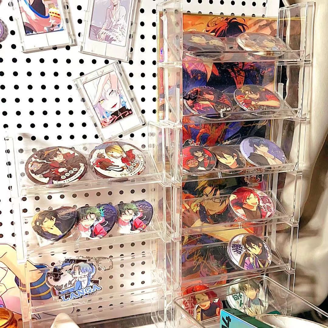 グッズ収納 アニメ缶バッジコレクションケース