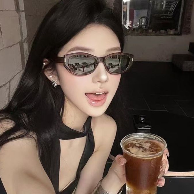 https://fulmo-img-server.com/surfingboy-annex/1788572465568_zilrvlcu_nfome872.jpeg