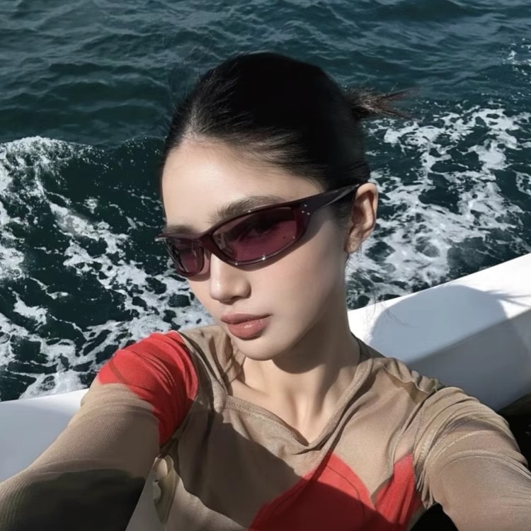 https://fulmo-img-server.com/surfingboy-annex/9d34009a-3153-4888-9377-e7bd35d9f719.jpg