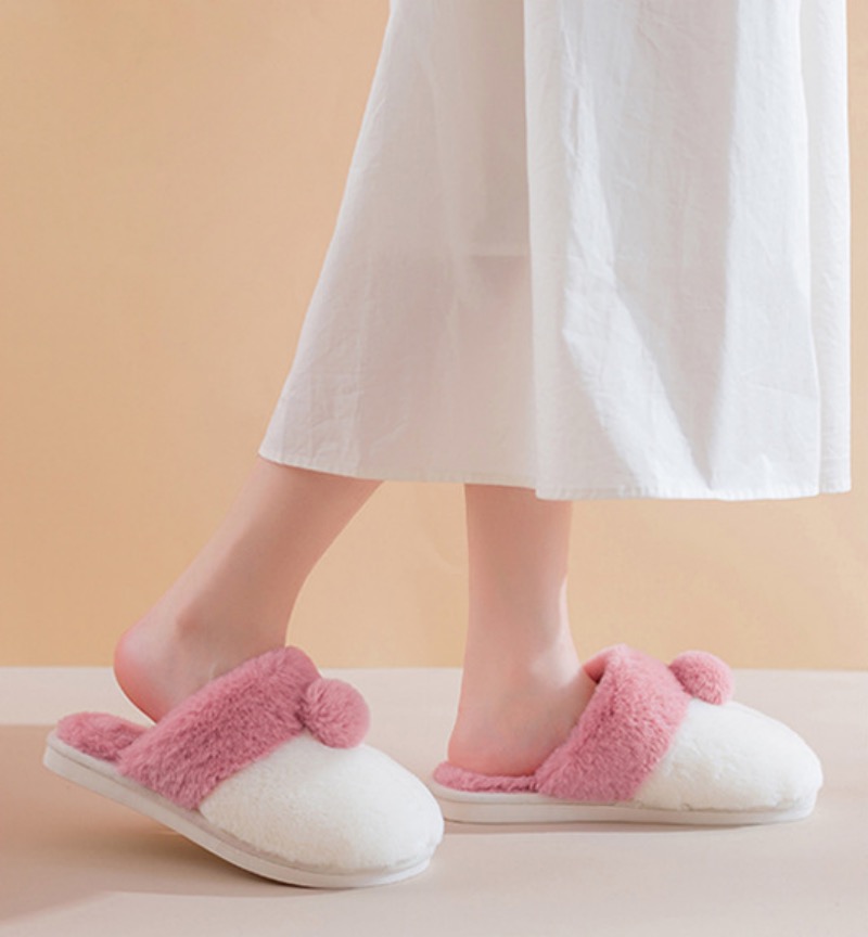 ふわふわファー付きルームスリッパ 暖かい室内履き
