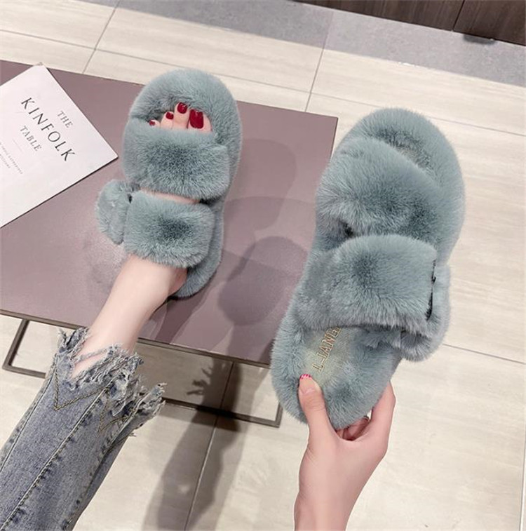 ふわふわ毛足長ファー厚底スリッパ