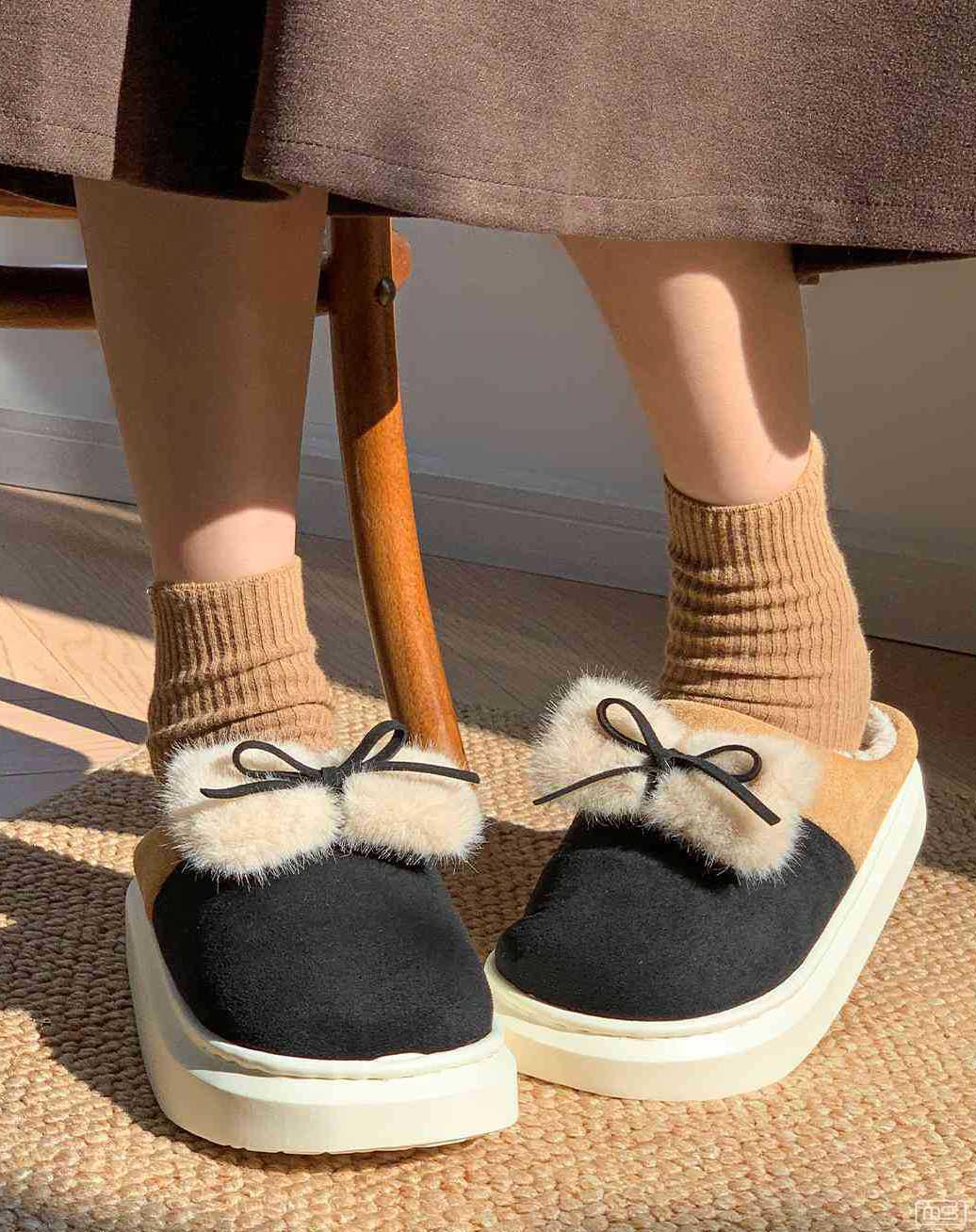 秋冬新作 ふわふわ毛付き暖か履きやすいスリッパ