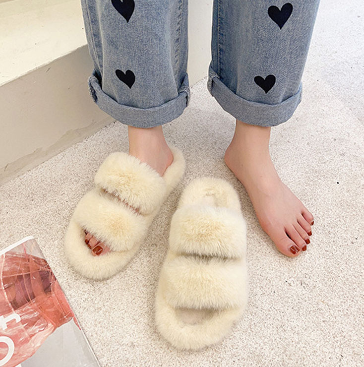 ふわふわ毛玉風サンダルスリッパ