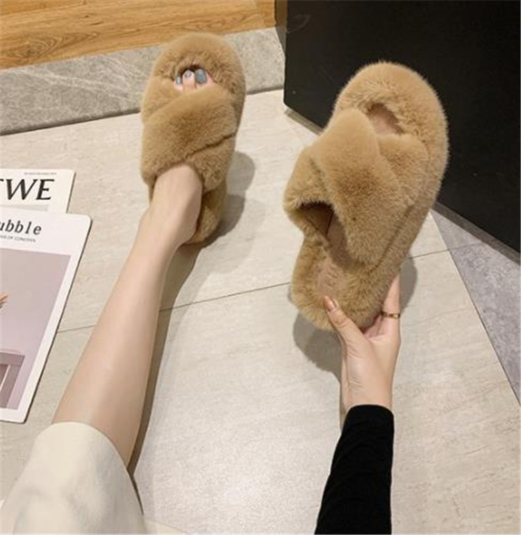 ふわふわファー交差ストラップスリッパ女性用厚底