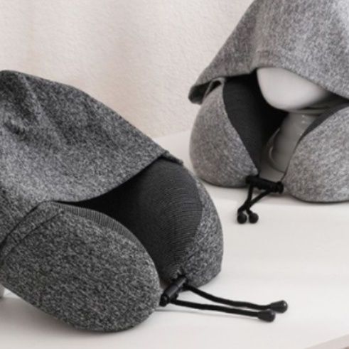 ネックピロー 遮光フード付きネックピロー収納袋付き
