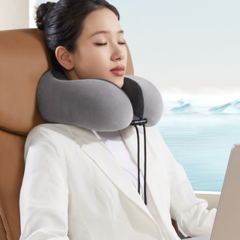 ネックピロー 記憶綿内芯搭載低反発ネックピロー