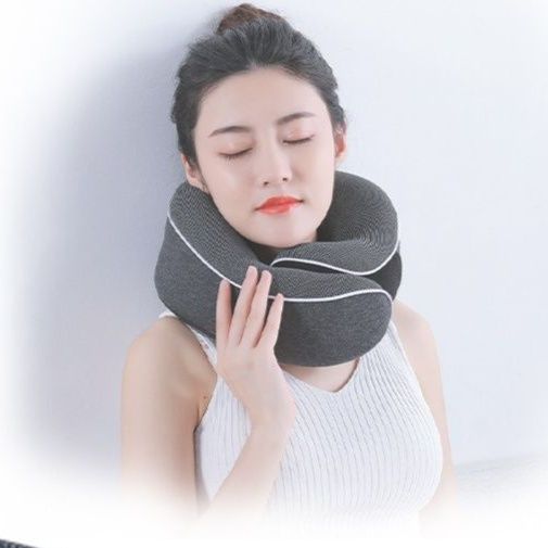 ネックピロー 全方位包み込む低反発ネックピロー多姿勢対応型