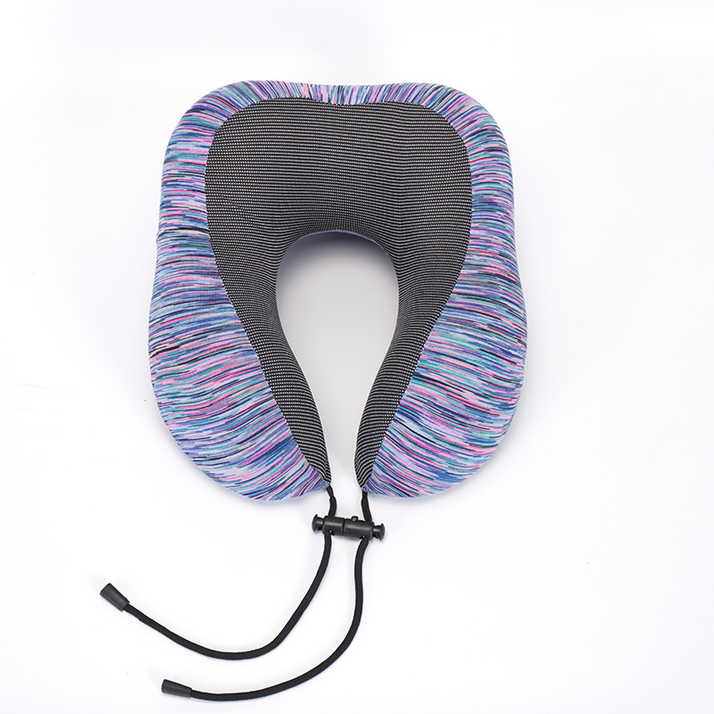 ネックピロー 首筋包み込む　低反発　調節紐付き