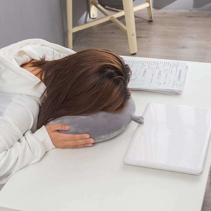 もちもち安眠ネックピロー