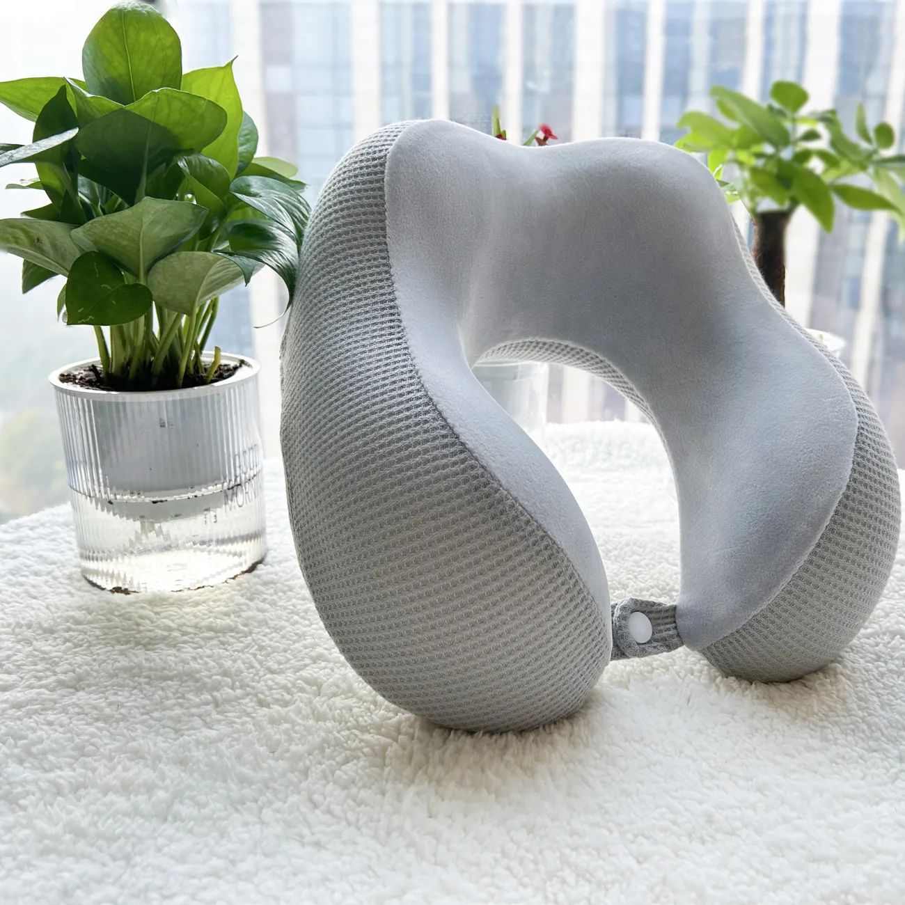 ネックピロー 人間工学設計の低反発ネックピロー首元快適サポート枕