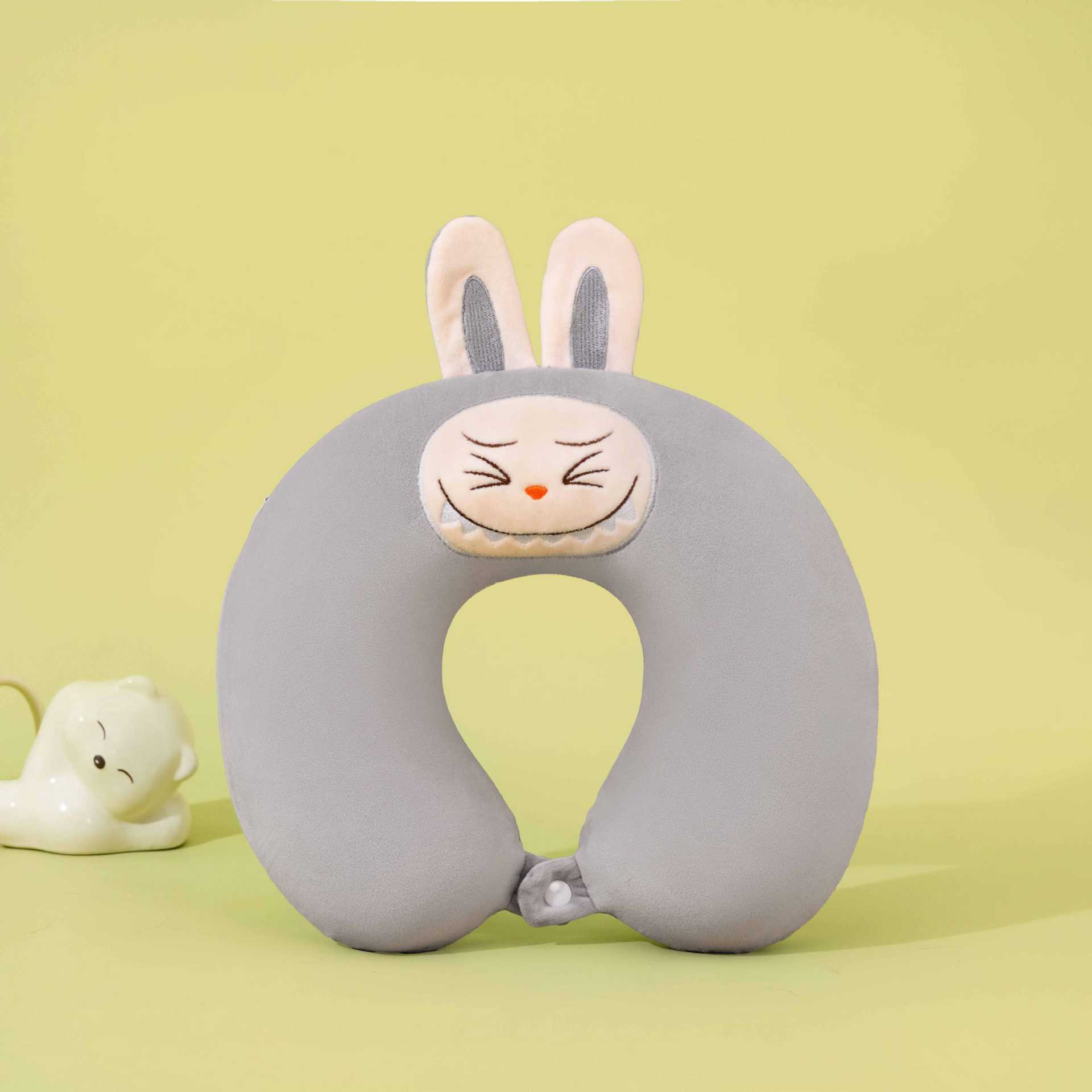 ネックピロー 癒しのうさぎちゃん低反発首枕