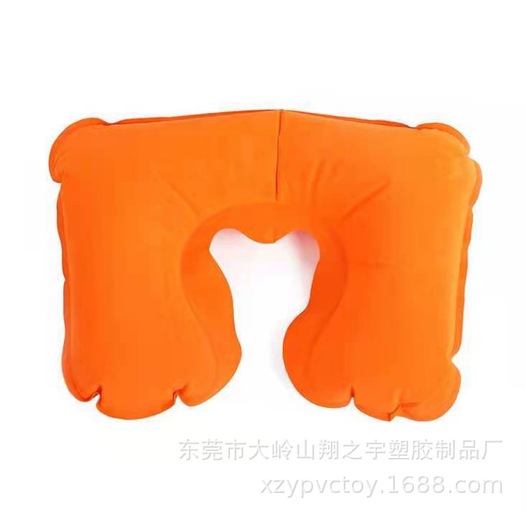 ポンプ式ネックピロー しっかり支える快適設計