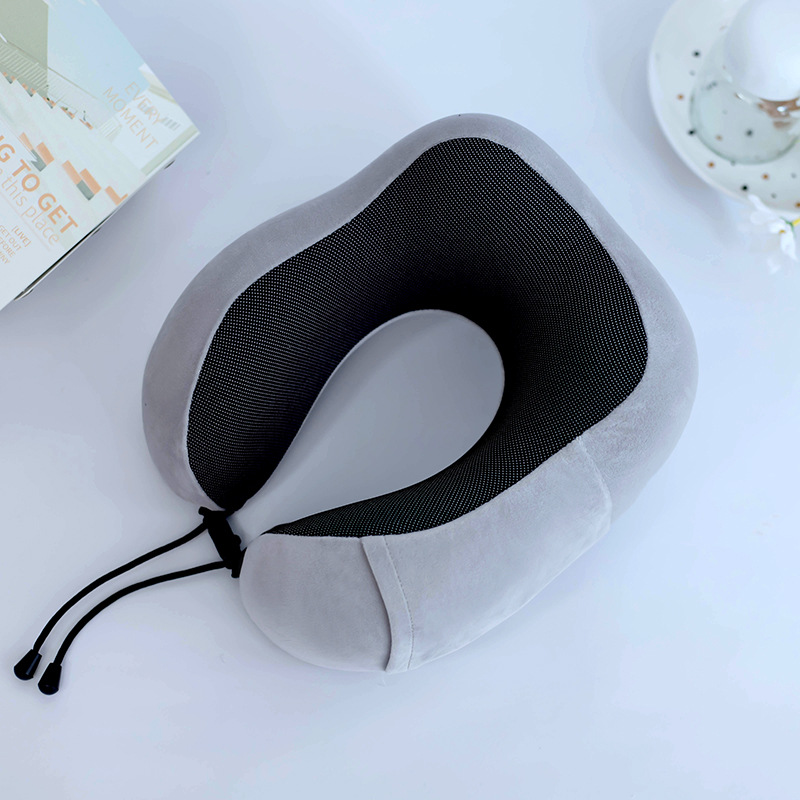 ネックピロー 首元包み込む低反発ネックピロー調節紐付き