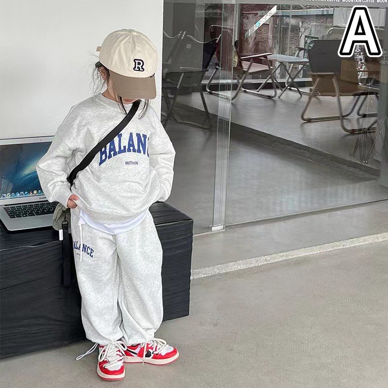 キッズ ロゴ入り スウェット 上下セット 子供服