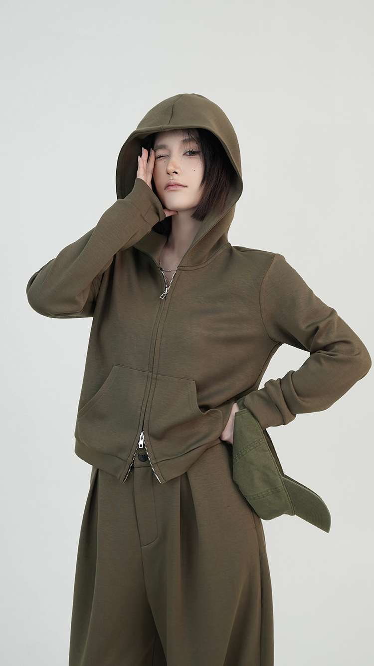 https://fulmo-img-server.com/sweat-factory/8b7955cc54bc4c2daa52f71652a4ad8d.jepg