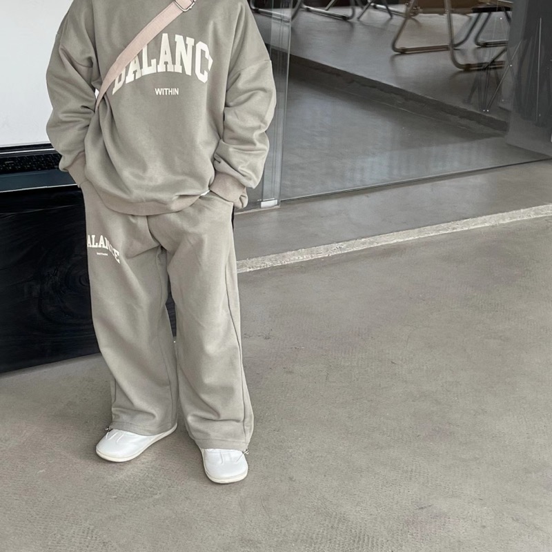 キッズ ロゴ入り スウェット 上下セット 子供服