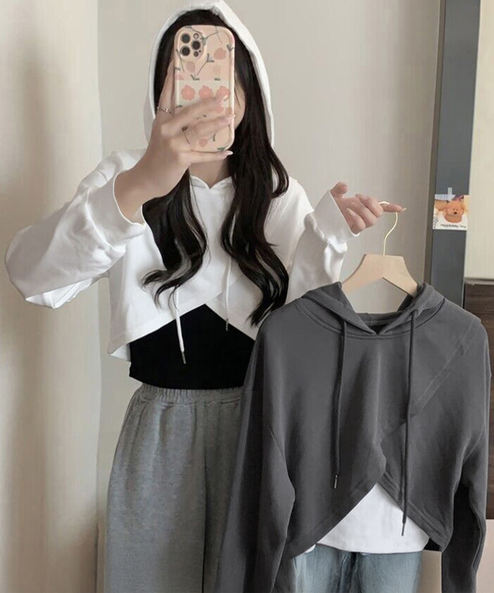 ショート丈フード付きスウェット