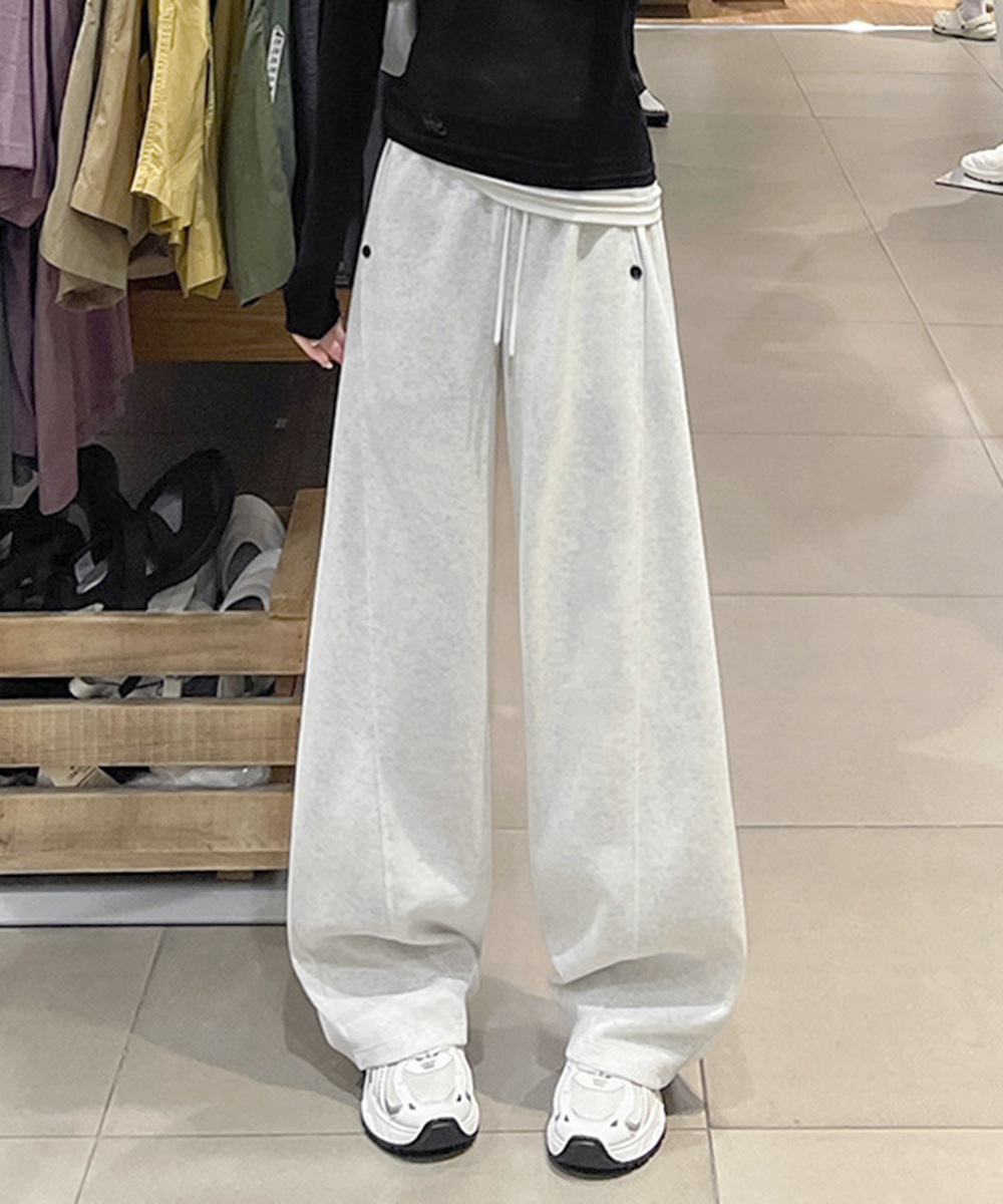 https://fulmo-img-server.com/sweat-factory/dde4aa0d-d6d0-4f03-a0f0-2ce5aca22f26.jpg