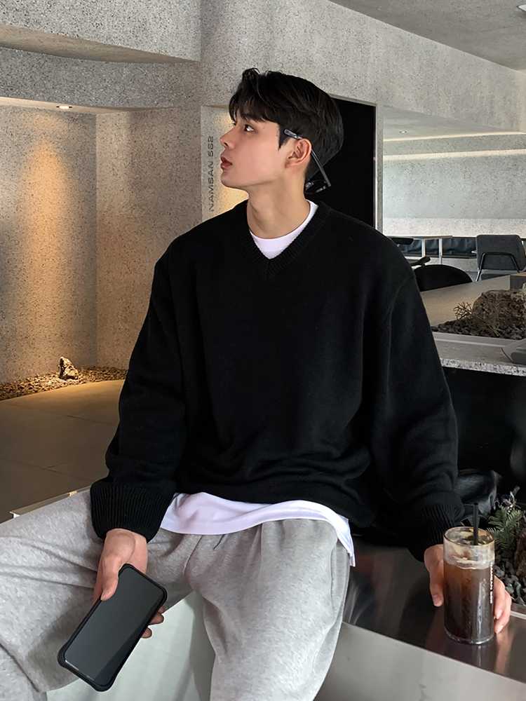 レイヤードスタイルに合うメンズスウェットおすすめ5選