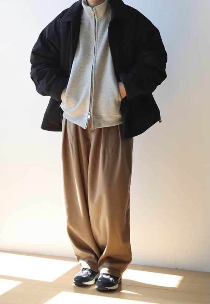 https://fulmo-img-server.com/sweatlab/1790301712676_ekqffr78_wetelip8.jpeg