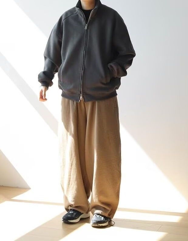 https://fulmo-img-server.com/sweatlab/1790301742709_023c073r_xw444unx.jpeg